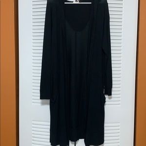 Long black cardigan with hoodie & pockets
